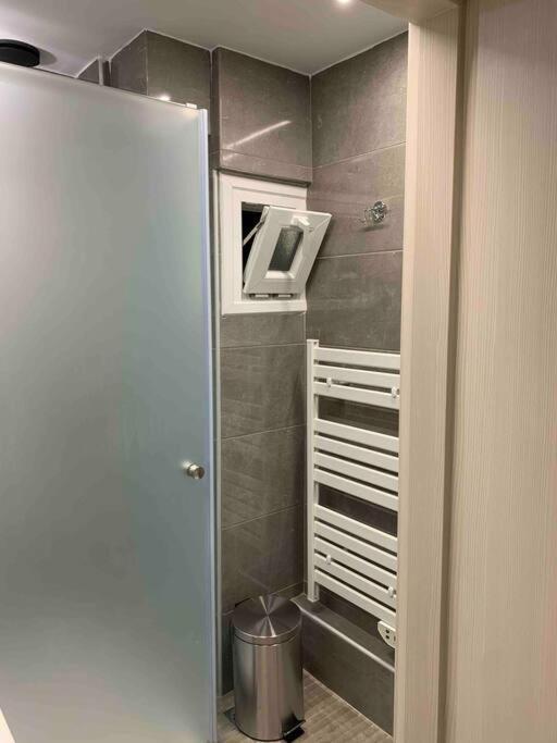 Lux Appartment , 3 Rooms Full Extra , City Center Selanik Dış mekan fotoğraf