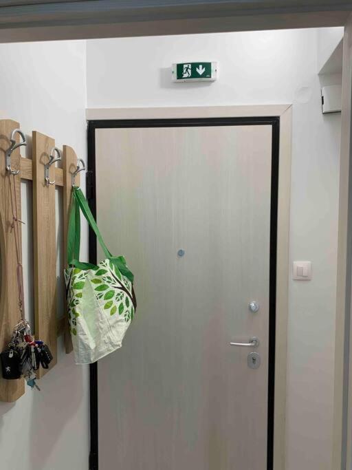 Lux Appartment , 3 Rooms Full Extra , City Center Selanik Dış mekan fotoğraf
