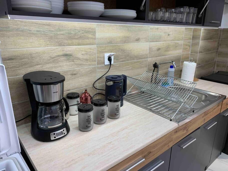 Lux Appartment , 3 Rooms Full Extra , City Center Selanik Dış mekan fotoğraf