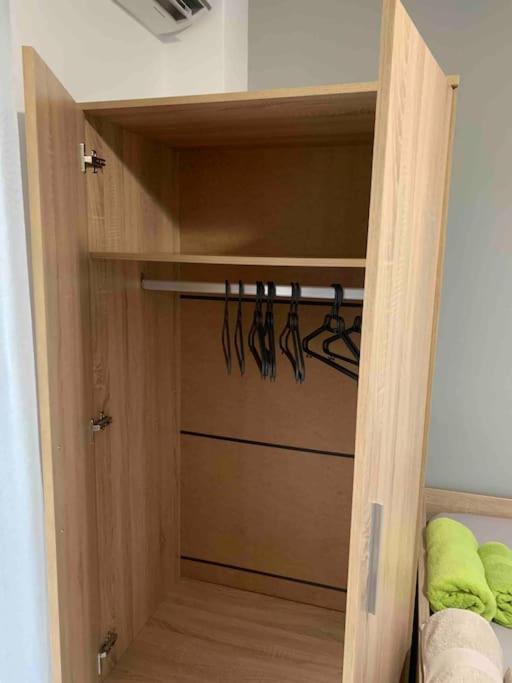 Lux Appartment , 3 Rooms Full Extra , City Center Selanik Dış mekan fotoğraf